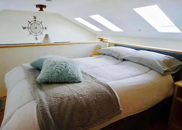 The Hideaway, Castle An Dinas, Cornwall Tr9 6Jb